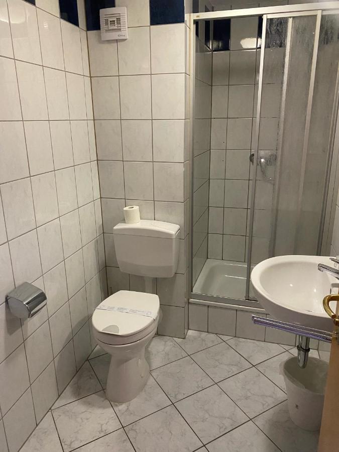 Mikroapartments Klarenthal Saarbrucken Bagian luar foto